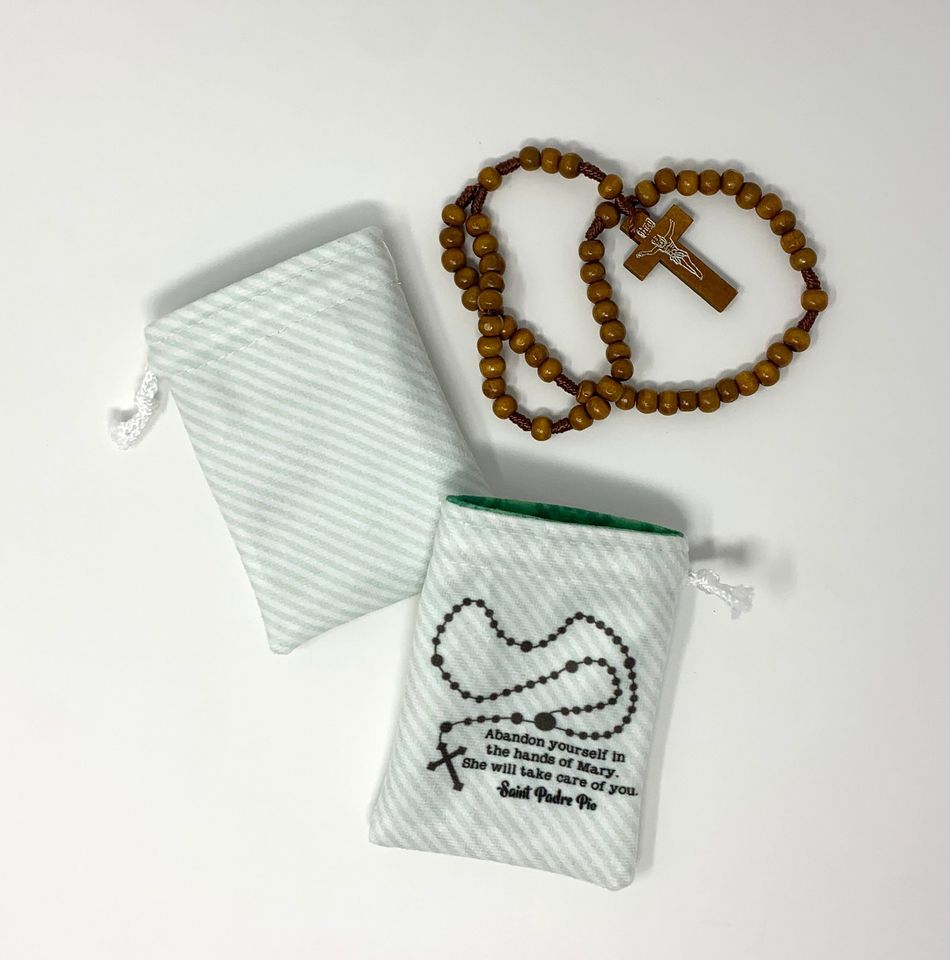 Saint Pio Rosary bag. Abandon yourself in the hands of Mary gift. First communion. Rosary gift. Cross bag. Catholic gift. Rosary pouch.