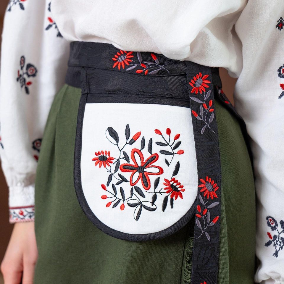 Ukrainian Belt Pocket – Embroidered Folk Pouch with Plakhta & Krajka Belt, Hutsul Waist Apron