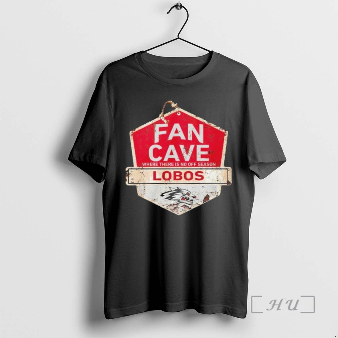 Officials Lobos Fan Cave Where There Is No Off Season