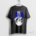 Officials Skull Wearing A Cap New York Yankees And Smiling With Fans Premium T Shirts
