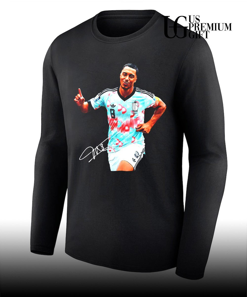Youri Tielemans Belgium national football running signature shirt