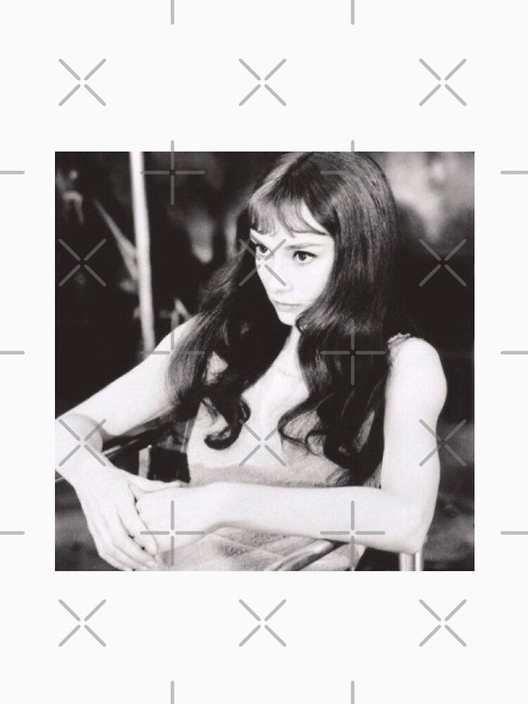 Audrey Hepburn by inainart