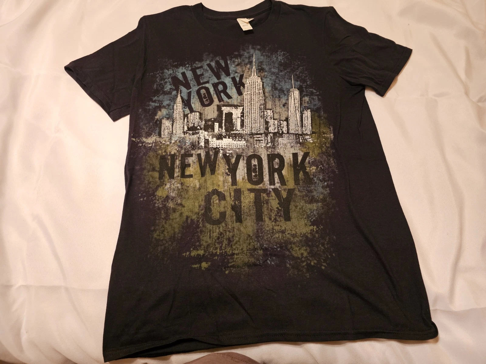 Anvil New York City NYC Skyline Shirt - Adult Size Small