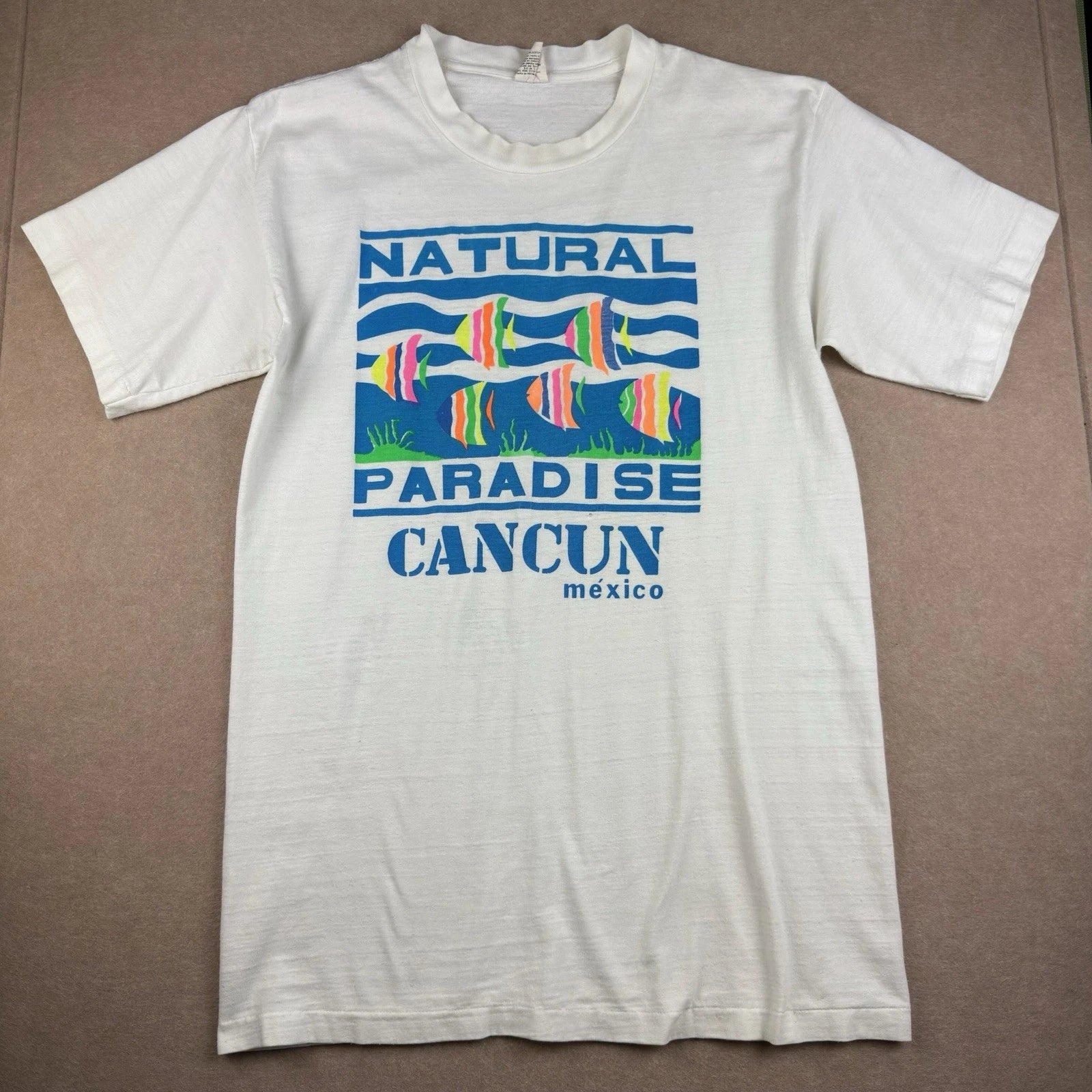 Vintage Cancun T-Shirt Men L White Natural Paradise Fish Nature Graphic Tee USA