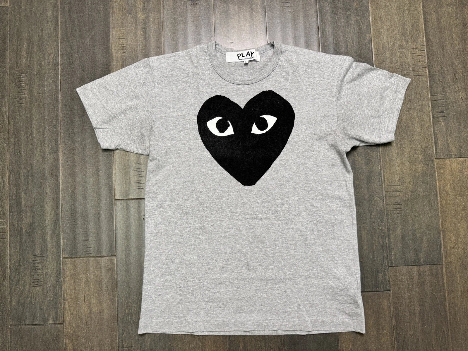Comme Des Garcons Play  Big Logo T-Shirt Gray, Size Large