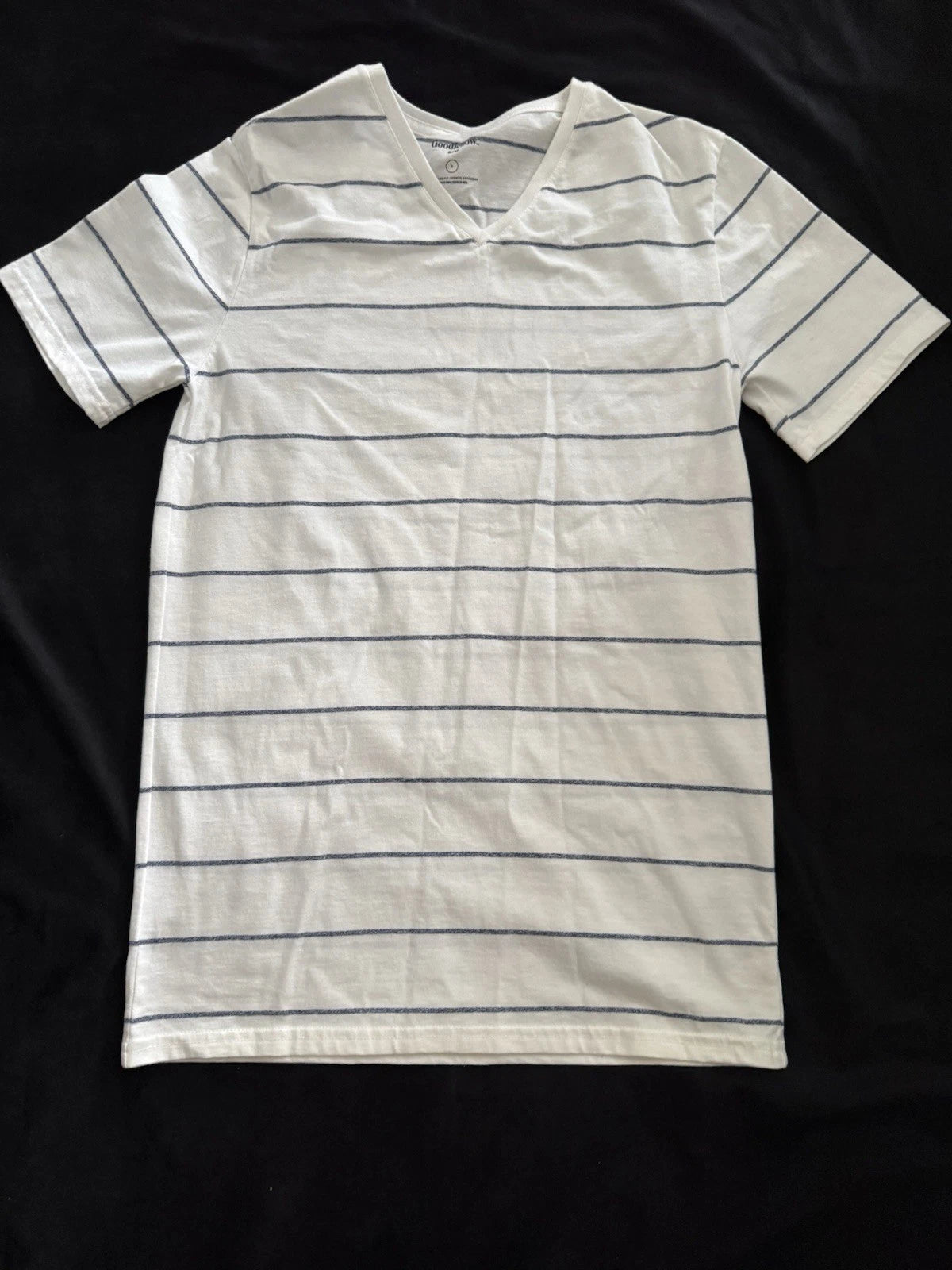 Men's Goodfellow & Co. V Neck Shirt White & Blue Stripes Size Small NWOT