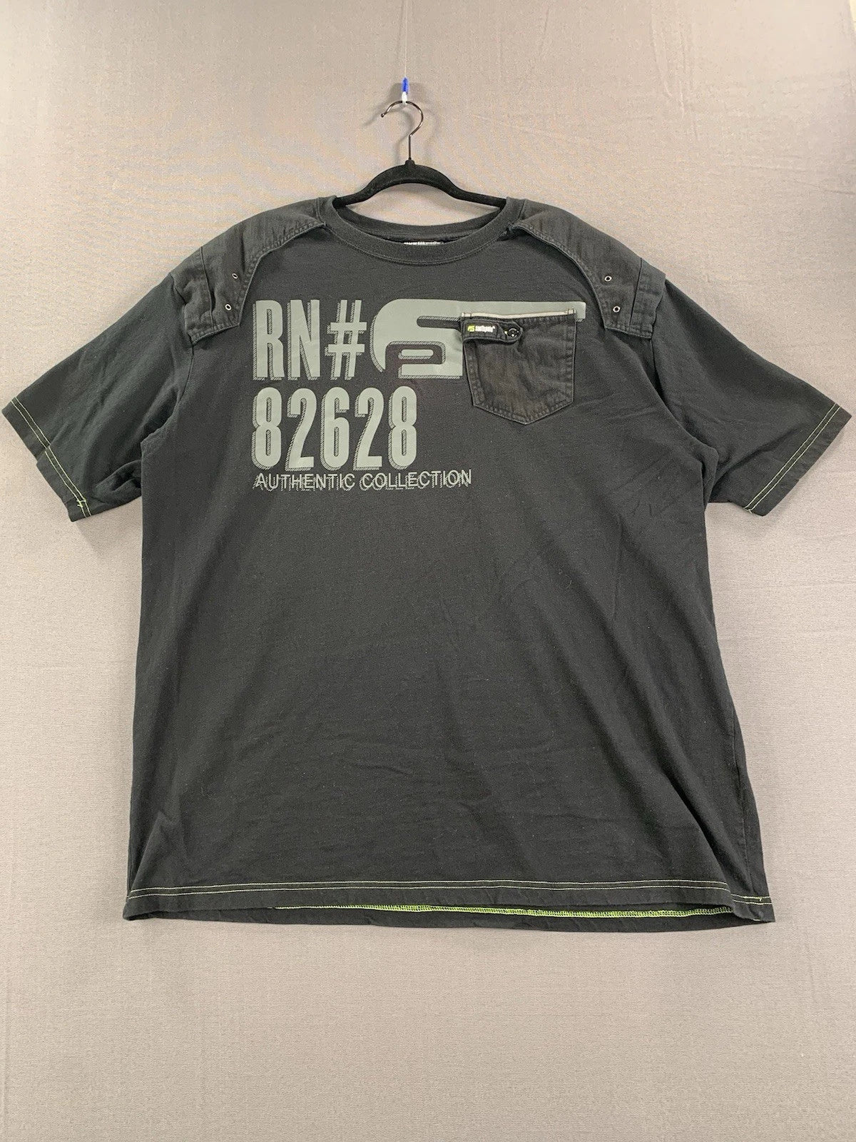 Vintage Y2K Southpole Baggy Boxy Black Grunge T Shirt Men 5XL *HOLES*
