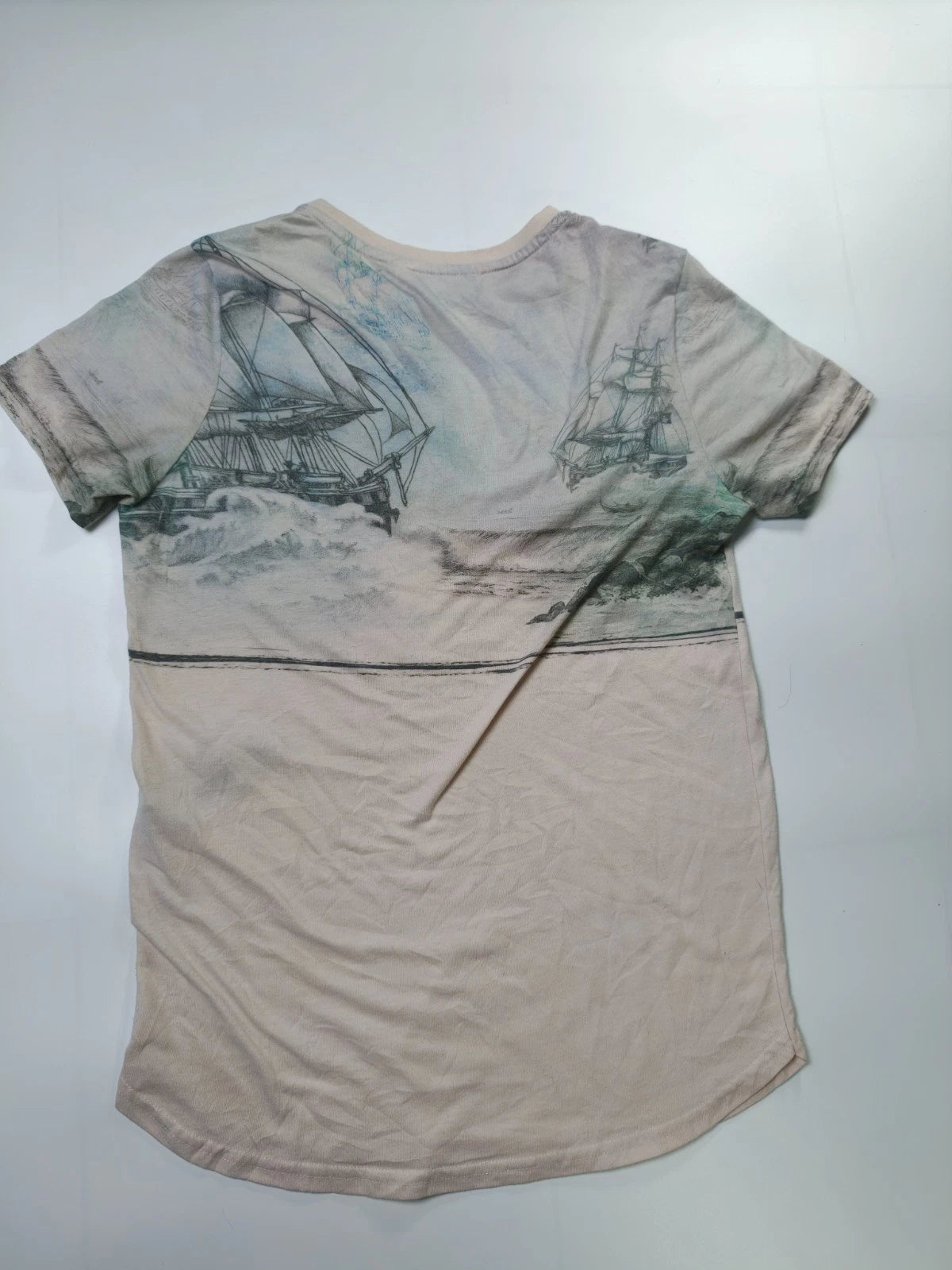 KOAJ Trendy Nautical Graphic T-Shirt Men's Small Beige Sailing Ship Sea Print