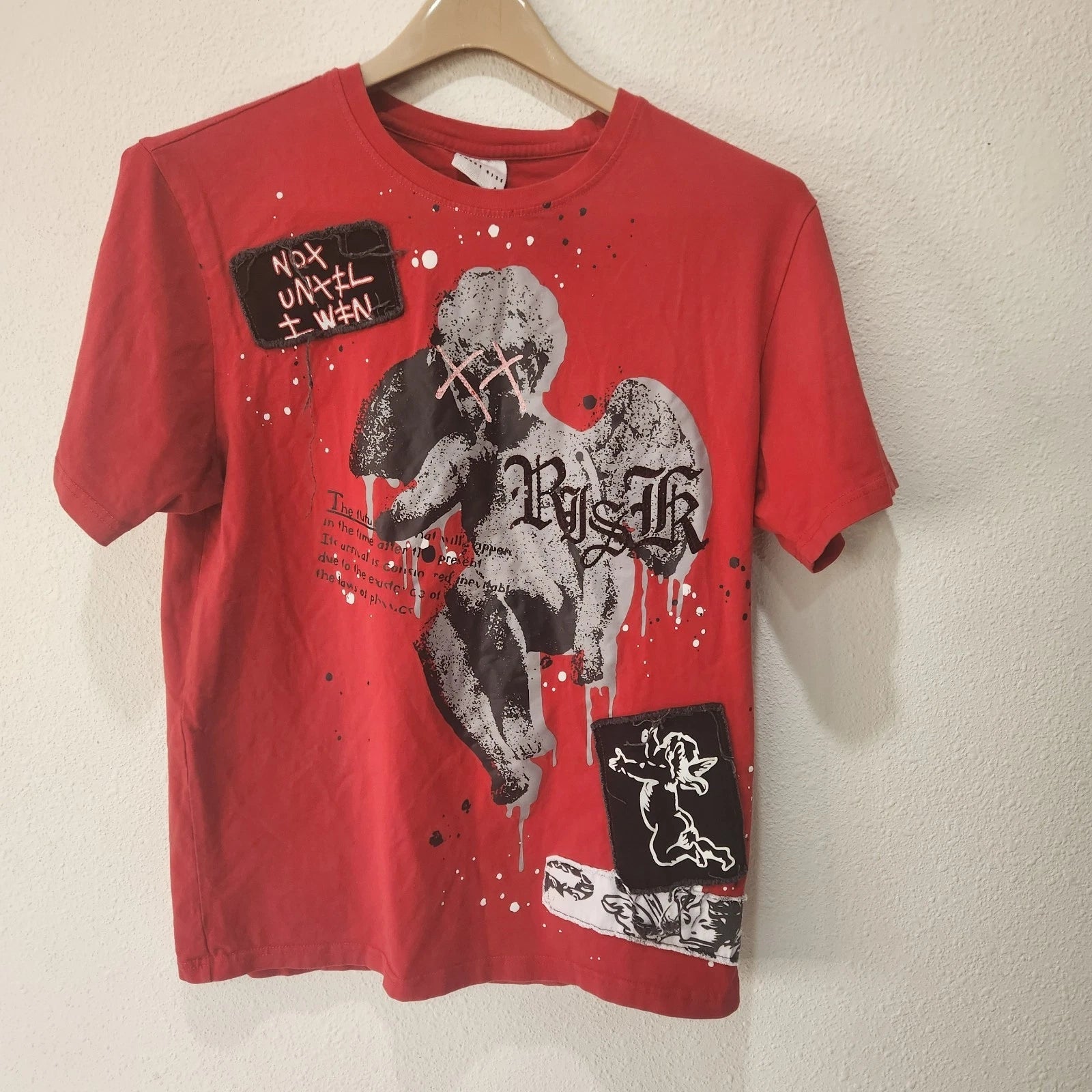 Smoke Rise Men’s Graphic Tee Red Medium Angel Streetwear Grunge Skate Hip Hop