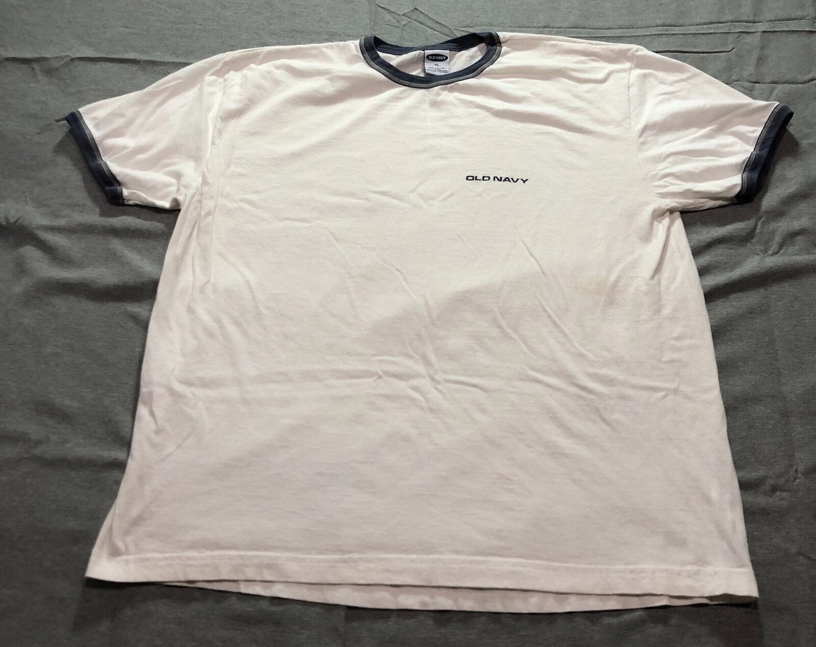 Old Navy T Shirt Men's XL Logo Print Minimalist Preppy Coastal White Tee