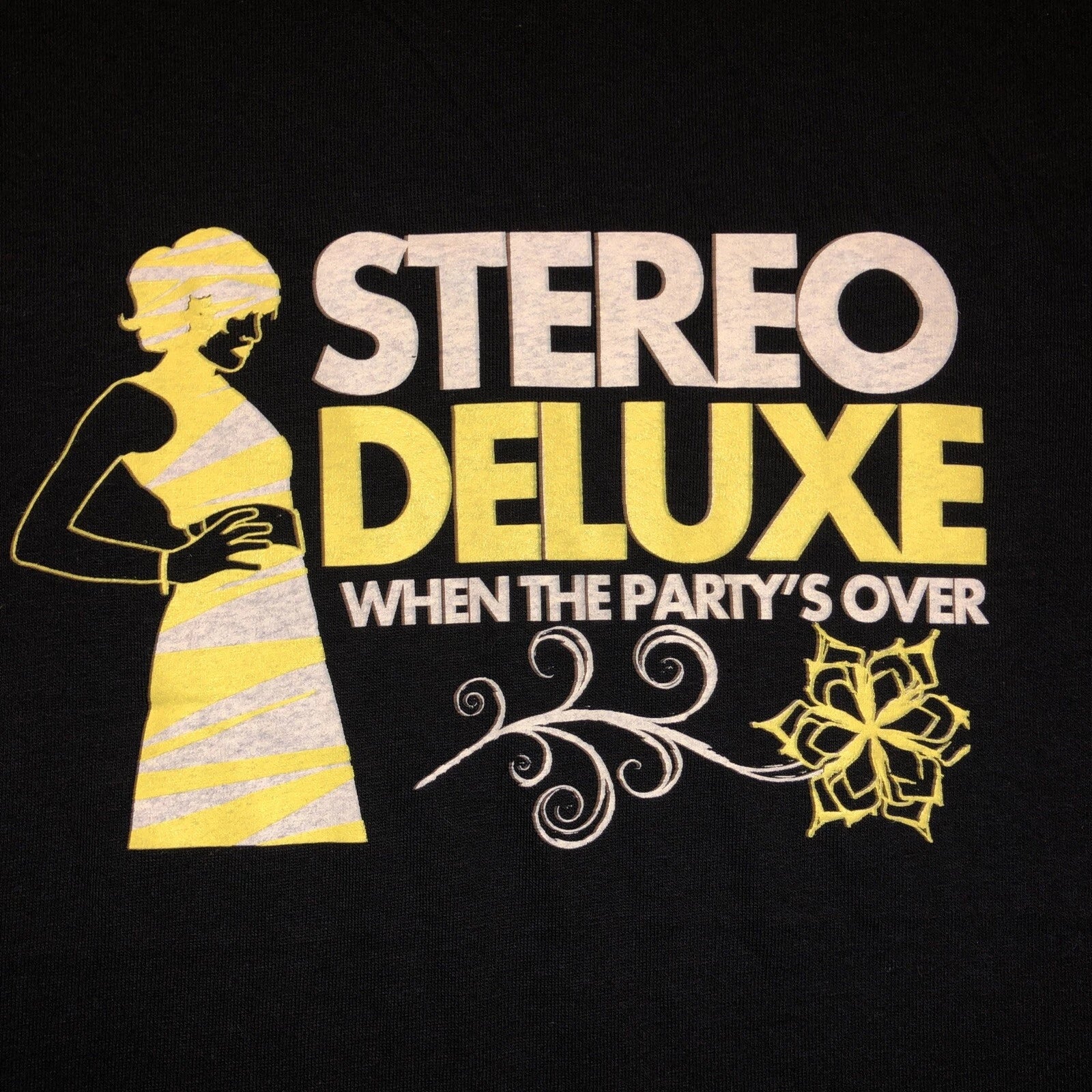 Stereo Deluxe￼ Band Men’s Size Small S ￼Black Short Sleeve Band T-Shirt  Trendy