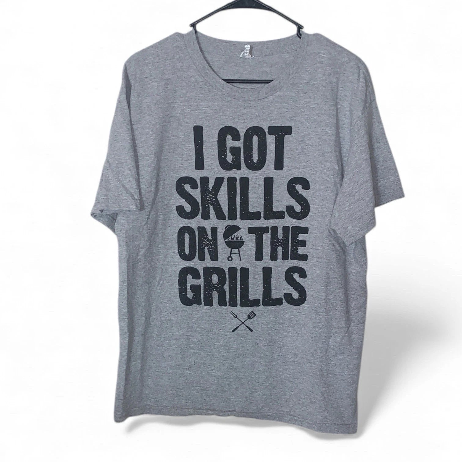 BBQ I've Got skills on the Grills Funny Creative Graphic T-Shirt Gray