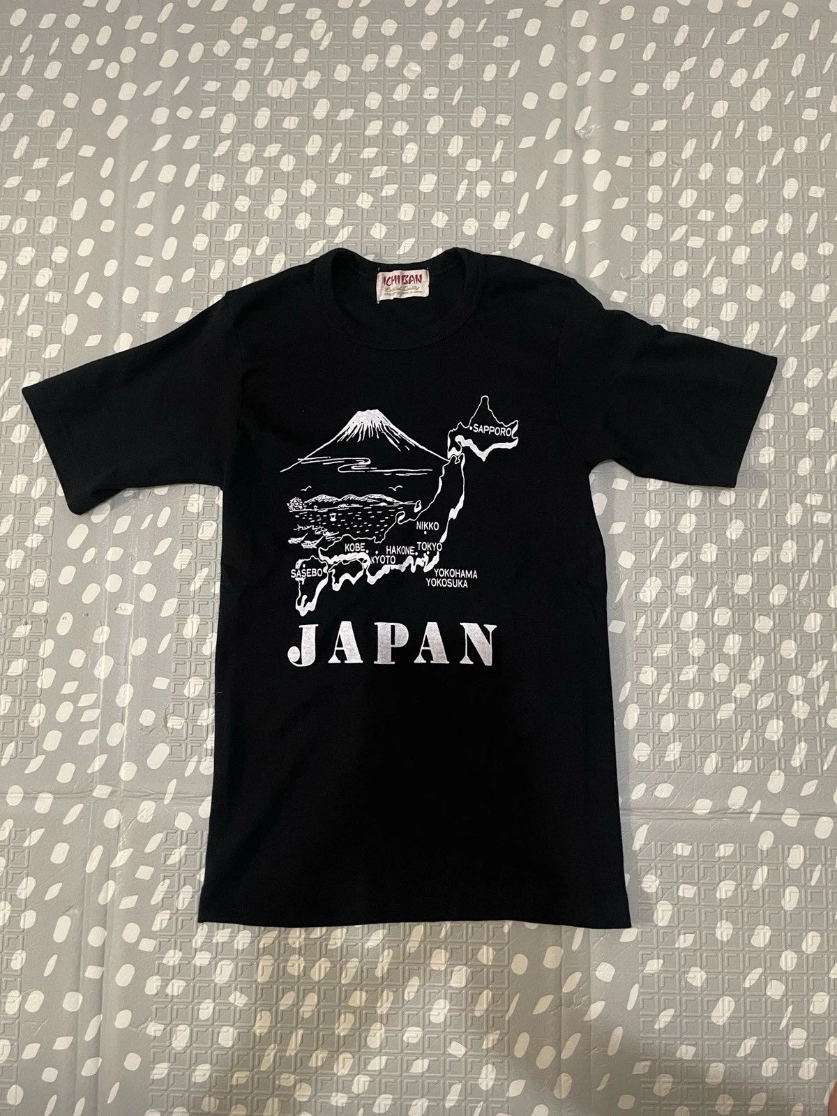 RARE VINTAGE 70s 80s ICHIBAN JAPAN ISLAND TSHIRT JAPANESE STREETWEAR Sz SMALL