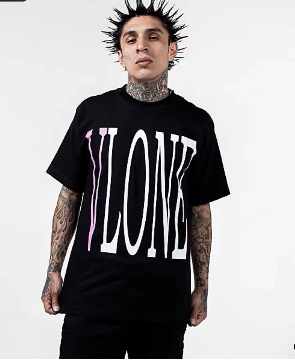 VLONE Staple T-Shirt Black/Pink - Size Medium - Brand New with Zumiez Tags