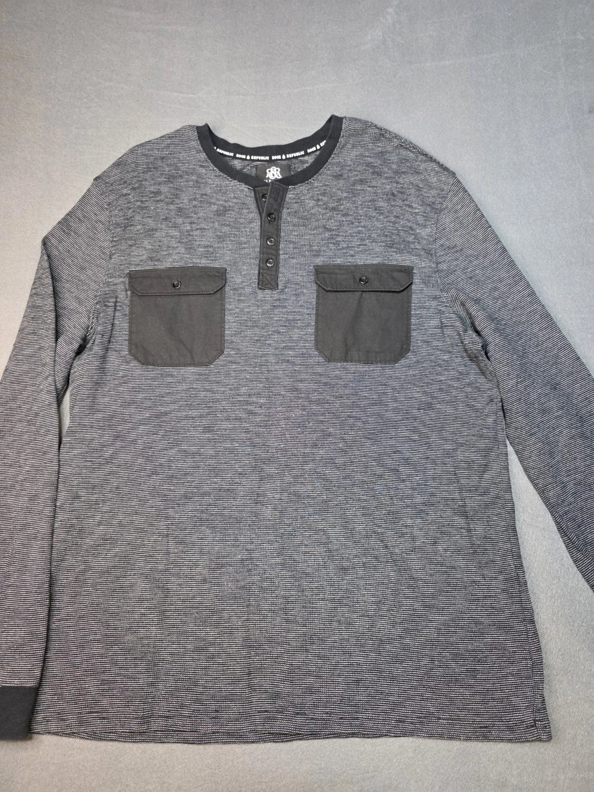 ROCK & REPUBLIC BLACK & WHITE 4 BUTTON SHIRT MENS SZ XXL  2XL STYLISH - A120