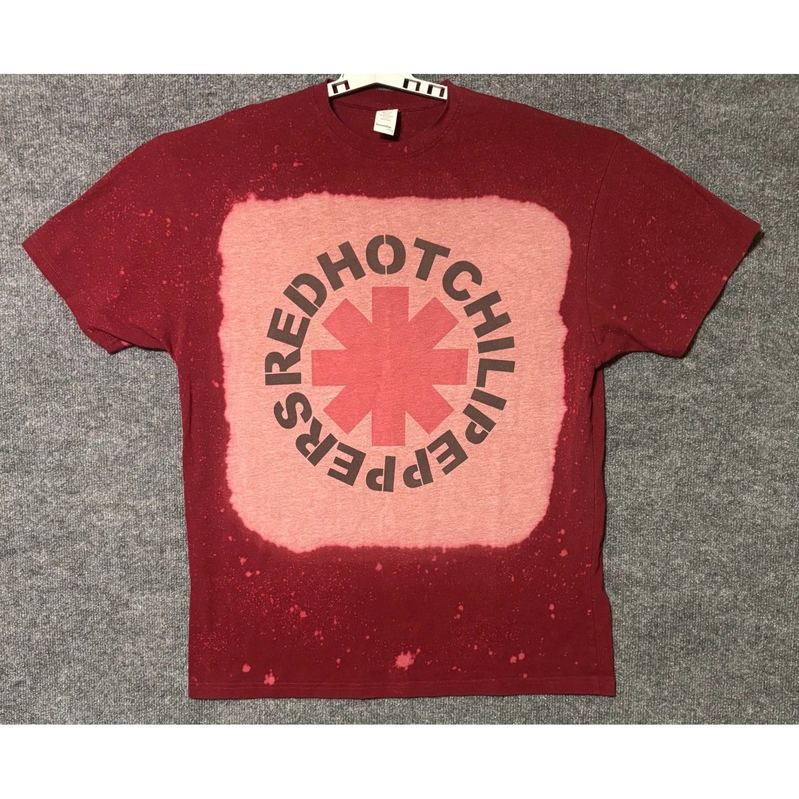 Red Hot Chili Peppers T-Shirt Mens Large Bleach Wash GraphIc