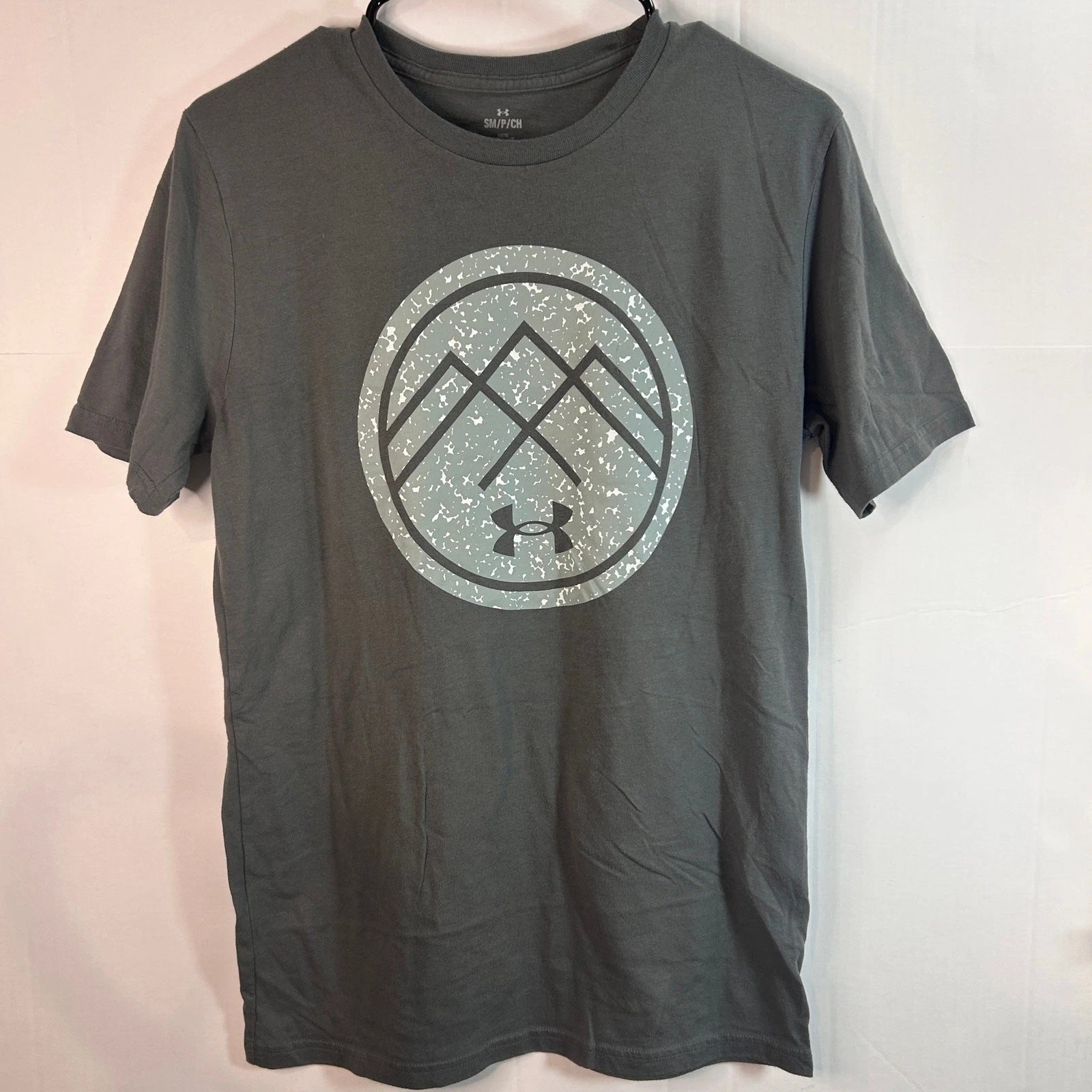 Under Armour Mountain Graphic T-Shirt Small Gray Outdoor Hiking Tee Gorpcore