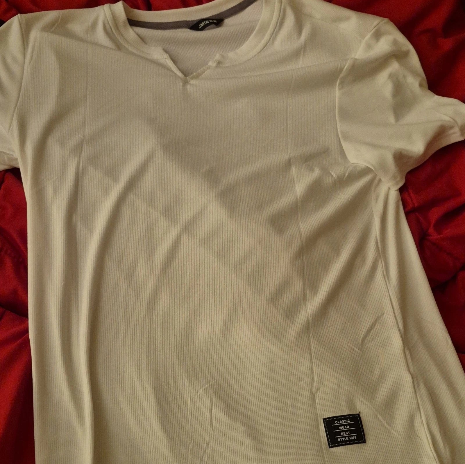 JMIERR Men's M  Ribbed Cotton V-Neck Short Sleeve T-Shirt Logo