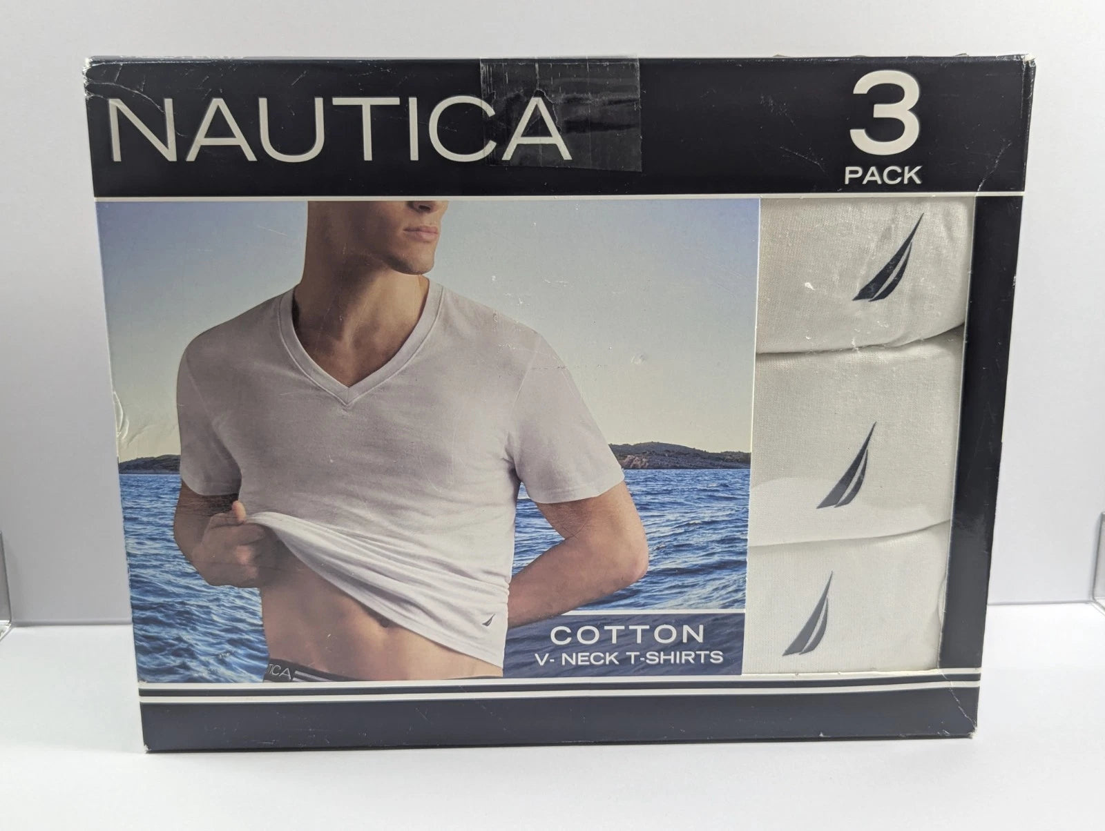 NWT - Nautica Men’s Cotton V-Neck T-Shirts - Medium - 3 Pack - White
