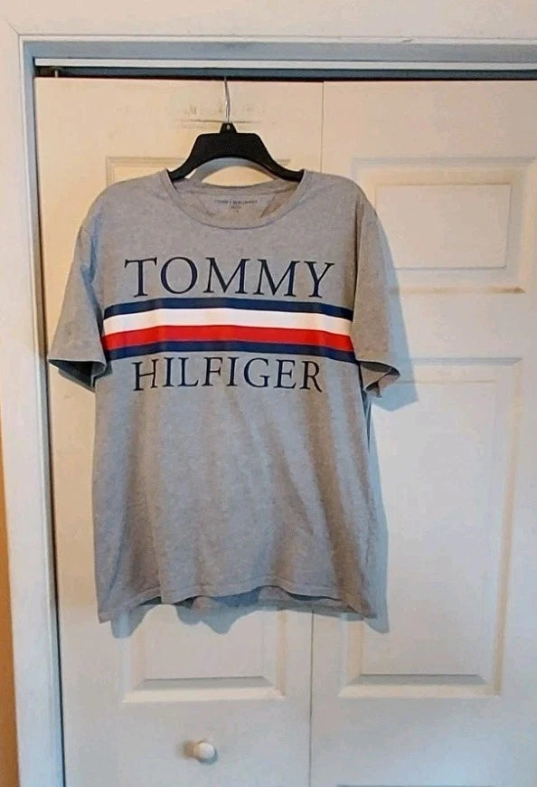 Tommy Hilfiger Logo Tee T Shirt Gray Spell Out Graphic Large Cotton Basic Preppy