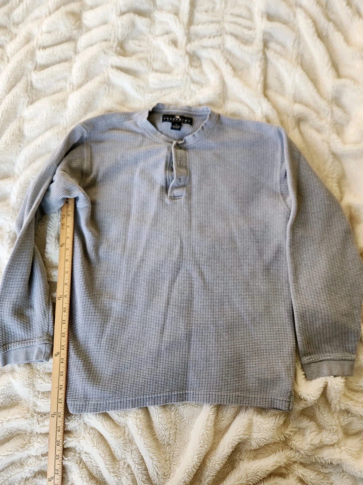 Consensus Gray Long Sleeve Henley Shirt Medium Stylish gray long sleeve Henley