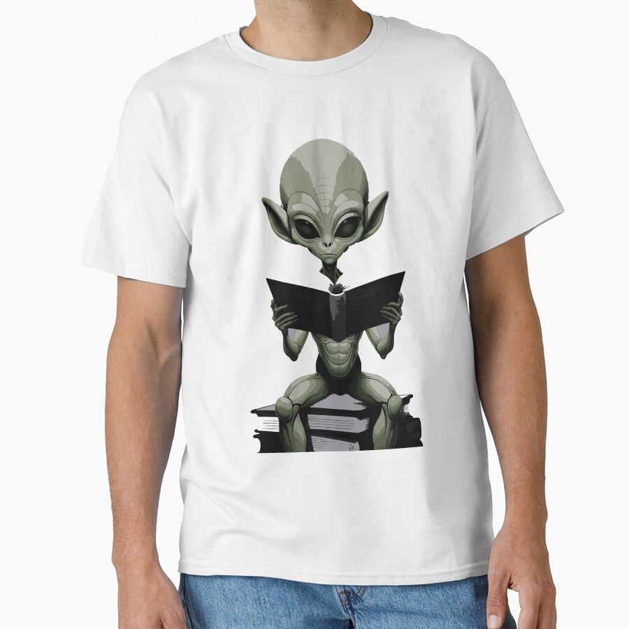Alien reading by After De Moment