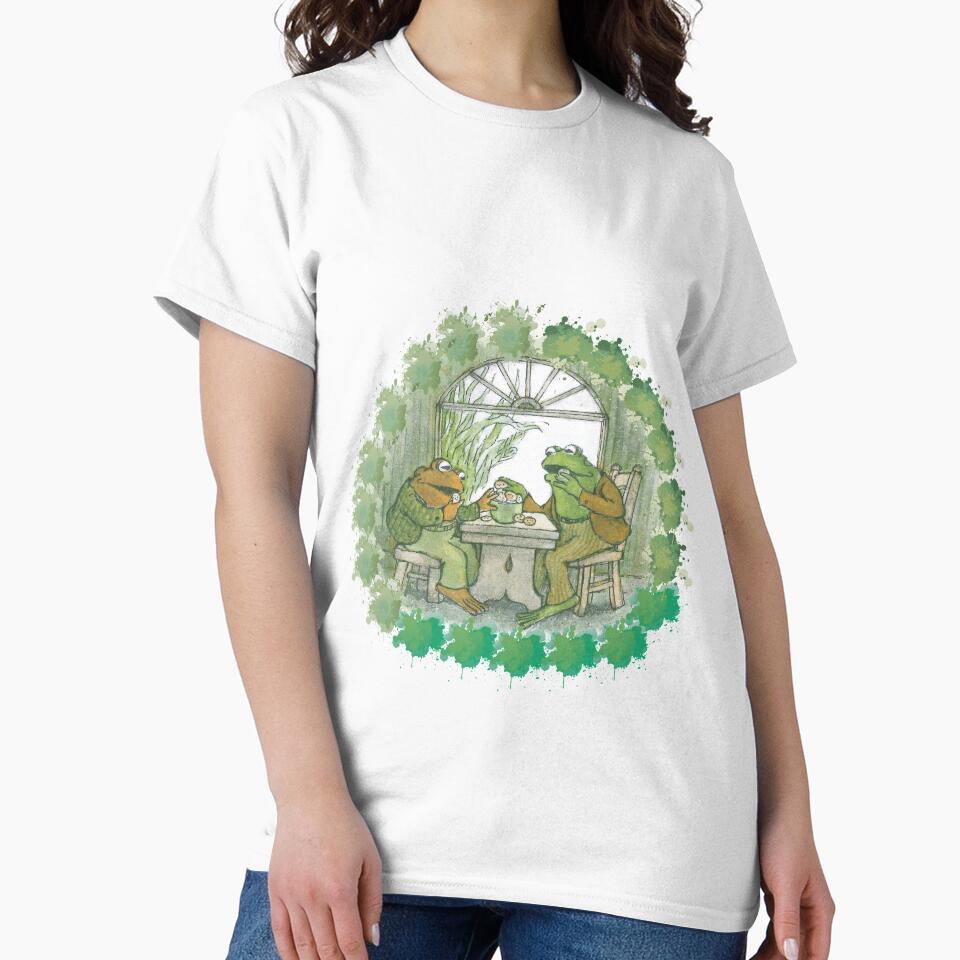 Frog and toad on table by WhyNotStore