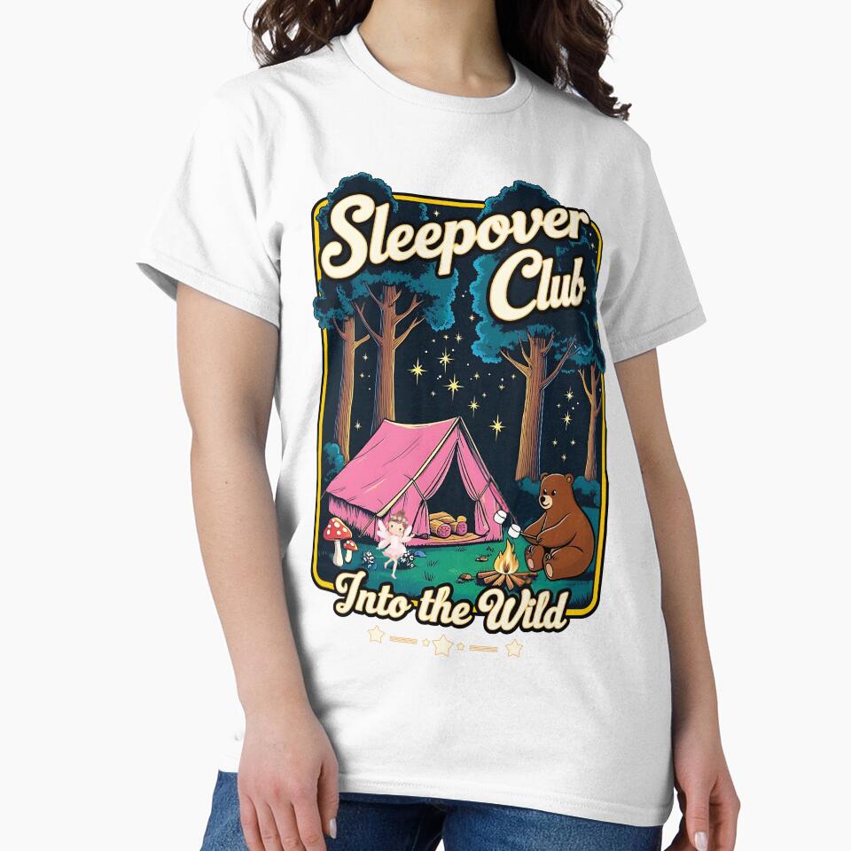 Sleepover Club – Into the Wild | Cozy Camping Adventure by UniversalFlair