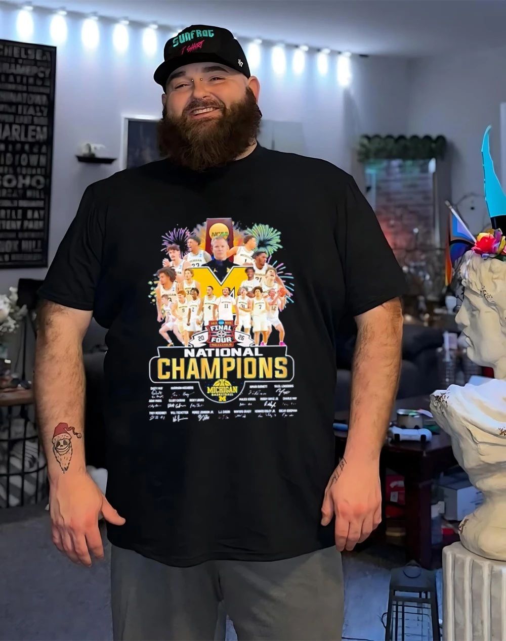 Michigan Wolverines Men’s Basketball National Champions 2026 signatures graphic shirt