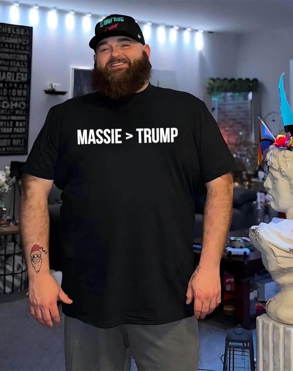 Thomas Massie is better than Donald Trump Shirt