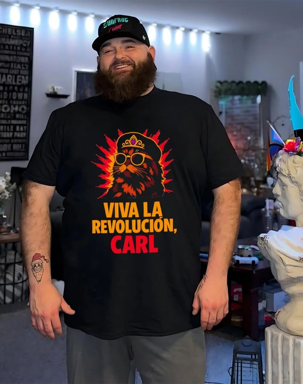 Dungeon Crawler Carl Viva La Revolución shirt