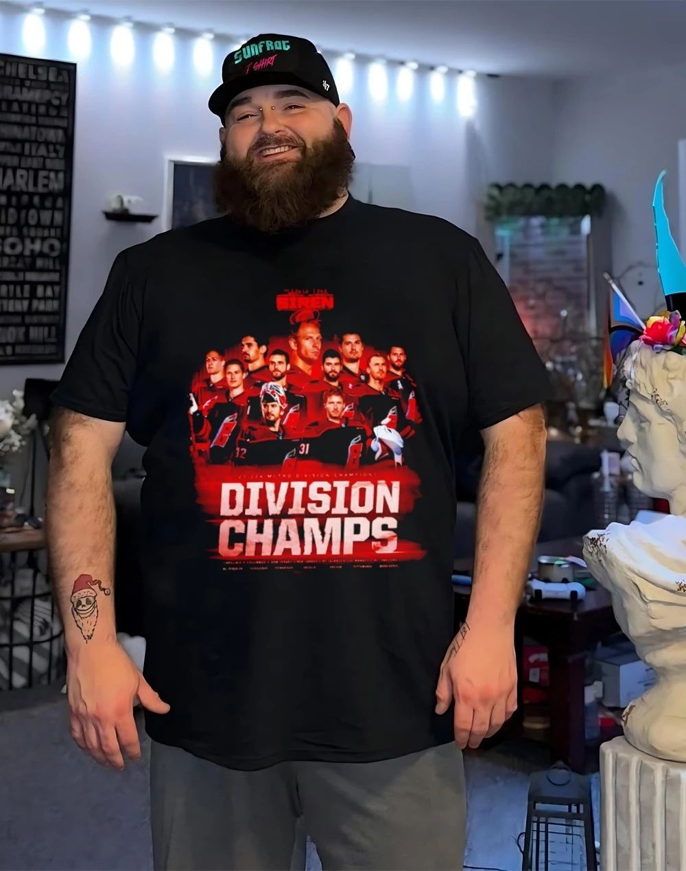 Carolina Hurricanes NHL 2025 2026 Metro Division Champions Sound The Siren shirt